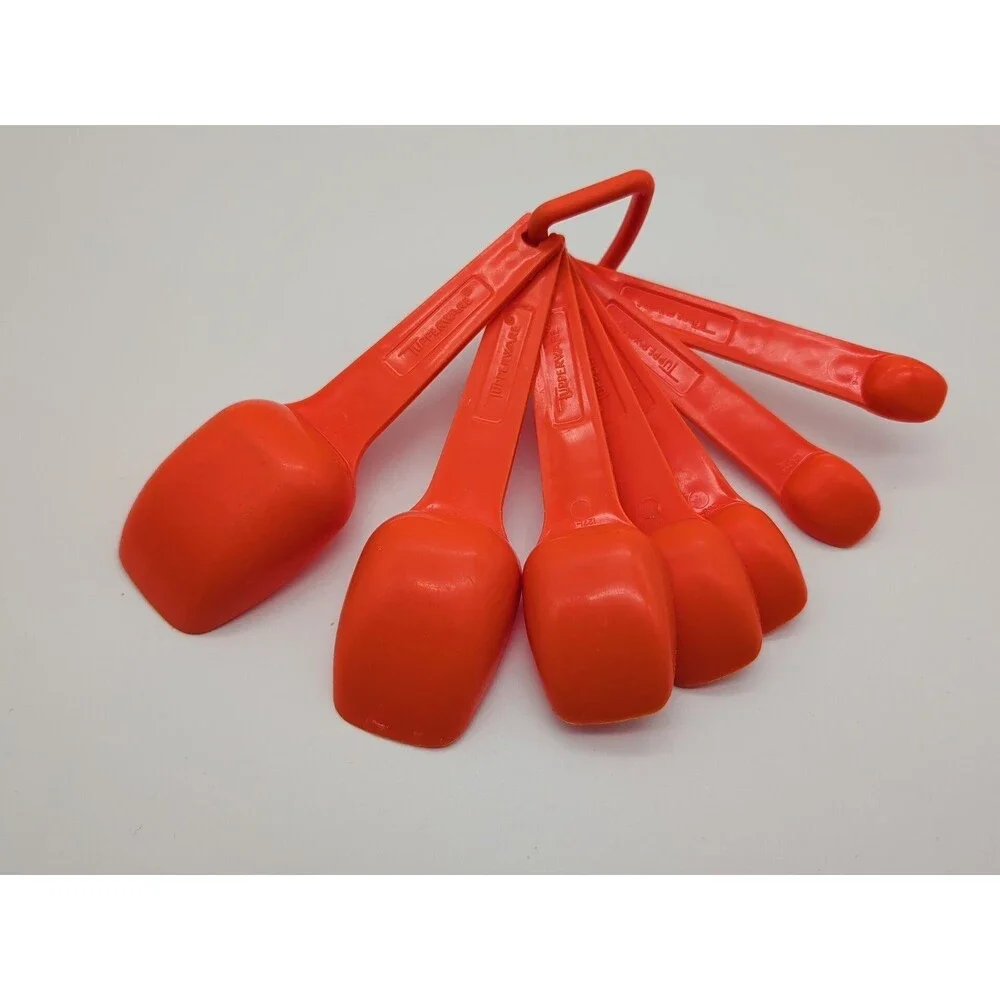 Vintage Tupperware Measuring Spoons Set Of 7 w/D Ring Orange Retro